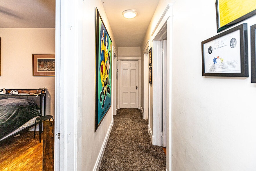 More Photos Of 404 Allegheny Ave, Towson Office For Sale