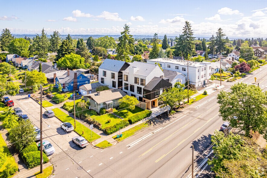 More Photos Of 1825 N Rosa Parks Way, Portland Multifamily For Sale