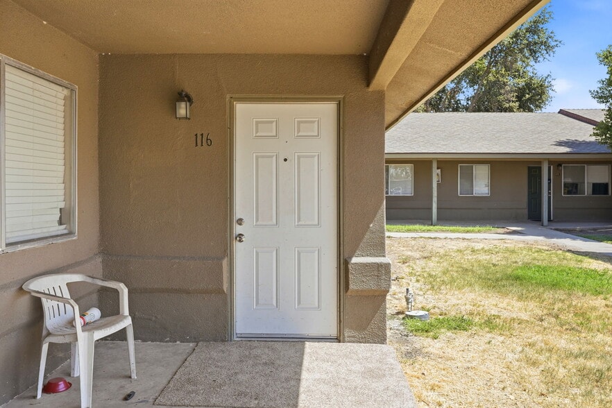 More Photos Of 1262 N Marks Ave, Fresno Apartments For Sale