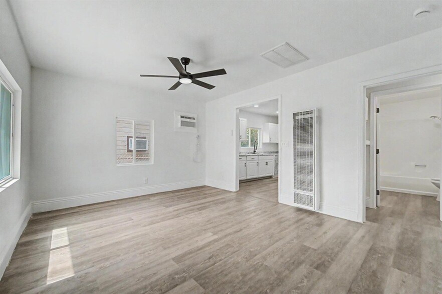 More Photos Of 2690 Ithaca St, Oroville Multifamily For Sale