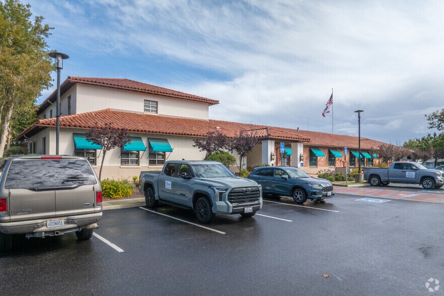 More Photos Of 201 S Broadway St, Orcutt Office For Lease