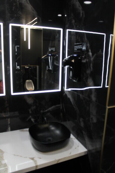 More Photos Of 7470 S Priest Dr, Tempe Restaurant For Sale