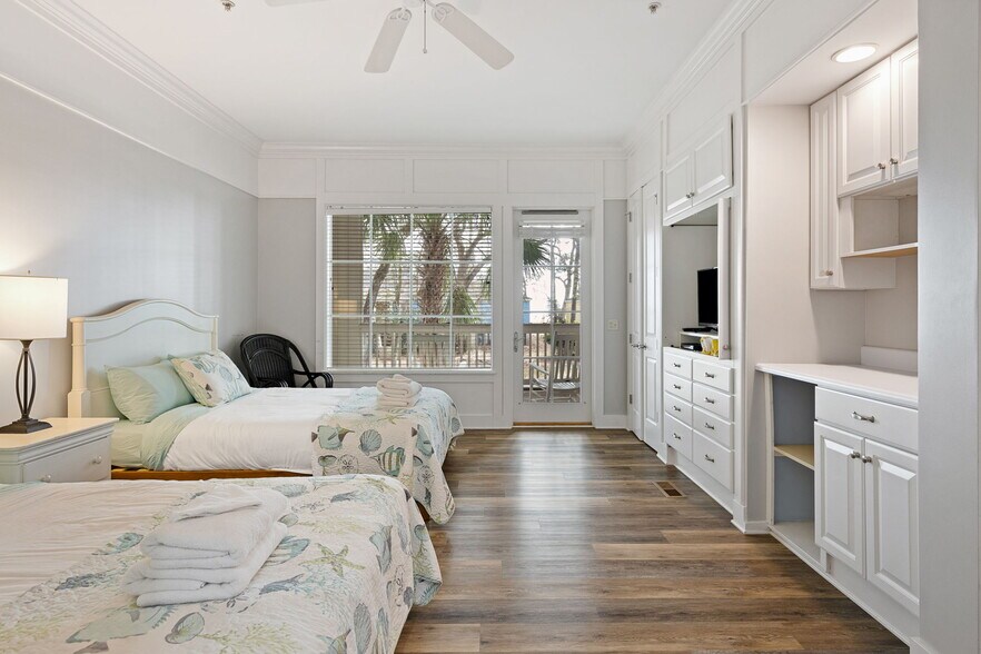 More Photos Of 101 Avenue of Oaks, Daufuskie Island Apartments For Sale