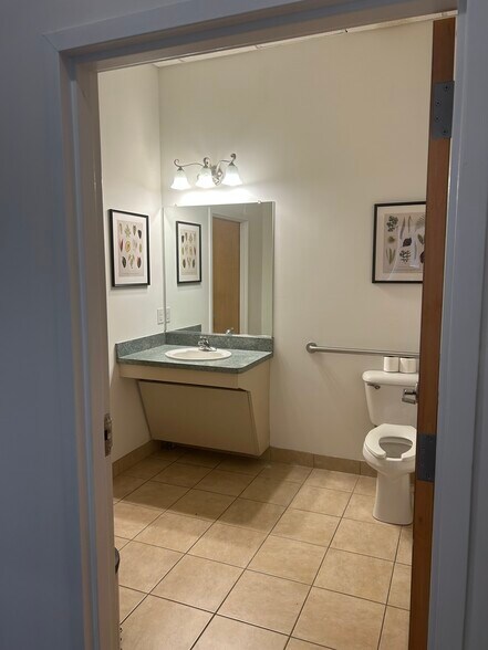 More Photos Of 4005 Granby St, Norfolk Freestanding For Lease