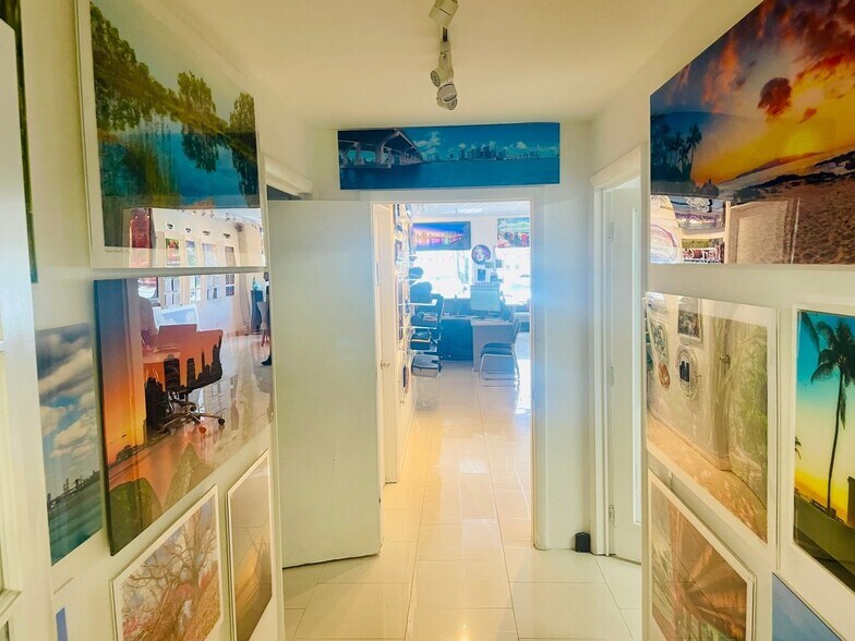 More Photos Of 4840-4860 N Dixie Hwy, Oakland Park Warehouse For Sale