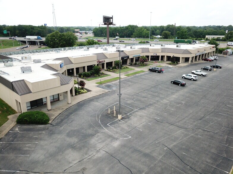 More Photos Of 6100-6126 Macon Rd, Memphis Storefront For Sale