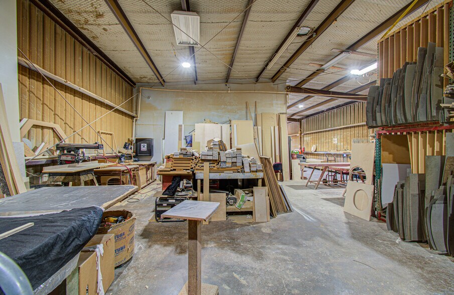 More Photos Of 7571 Morley St, Houston Warehouse For Sale