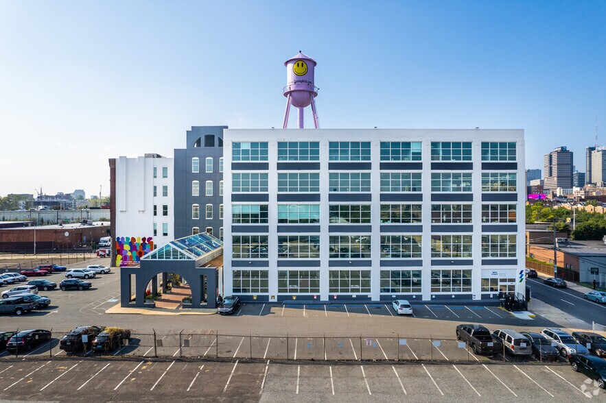 More Photos Of 417 N 8th St, Philadelphia Office For Lease