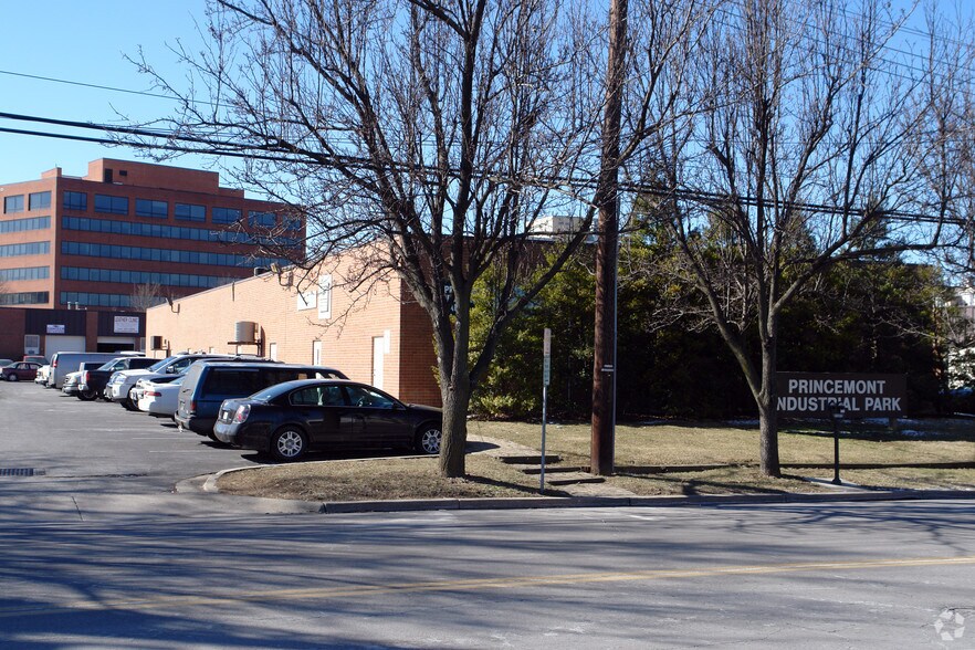 Primary Photo Of 328 N Stonestreet Ave, Rockville Warehouse For Lease