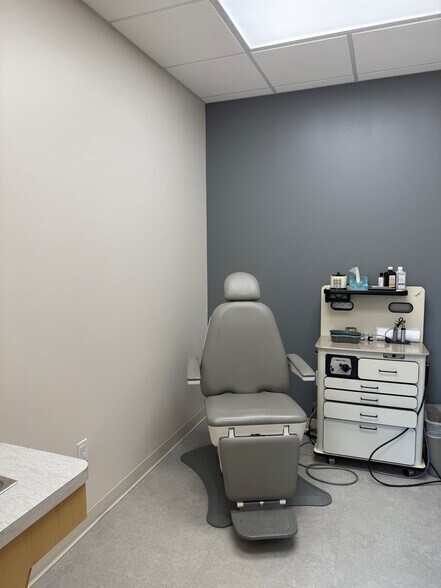 More Photos Of 7680 Dannaher Dr, Powell Medical For Sale