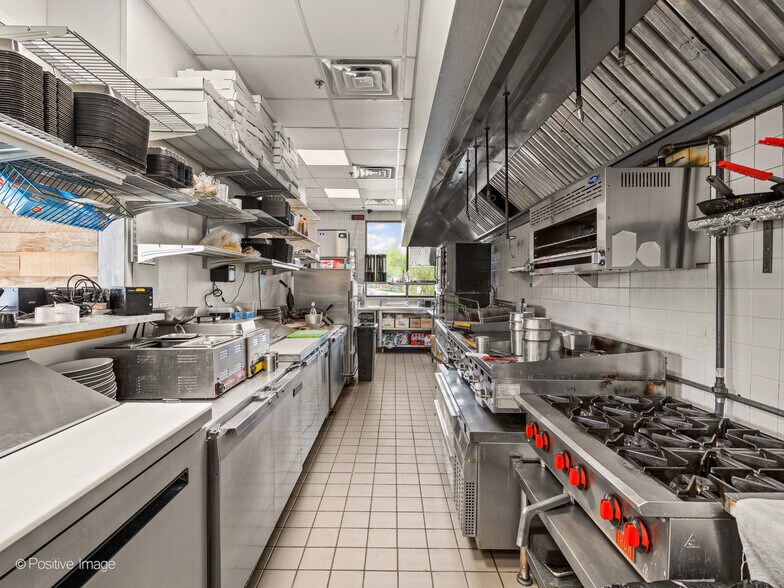 More Photos Of 720 E Rand Rd, Mount Prospect Restaurant For Sale