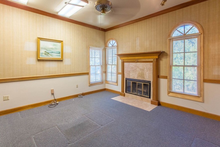 More Photos Of 1477 W Fairbanks Ave, Winter Park Office For Sale