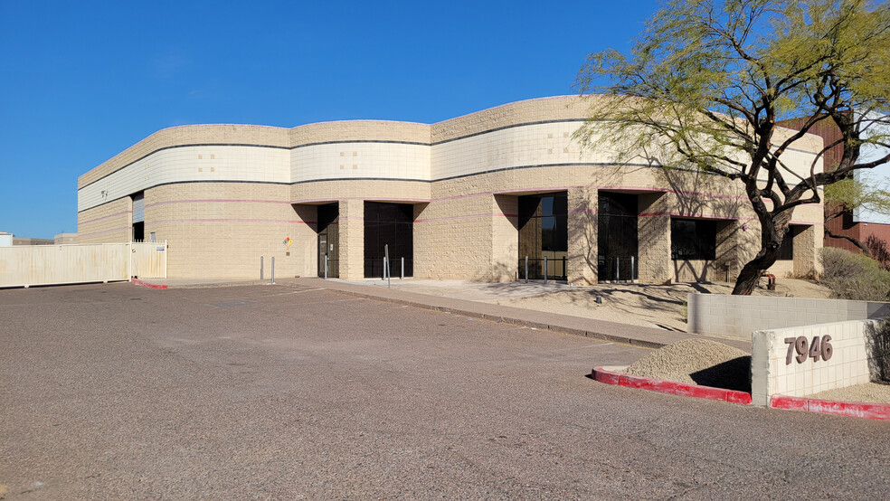 Primary Photo Of 7946 E McClain Dr, Scottsdale Warehouse For Lease