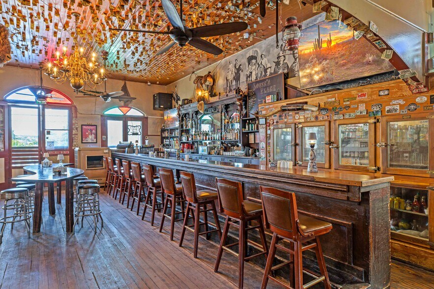 More Photos Of 30048 Yosemite Blvd, La Grange Bar For Sale