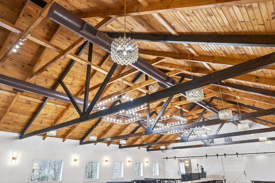 More Photos Of 1249 Gulf Rd, Spencer Golf Course Driving Range For Sale