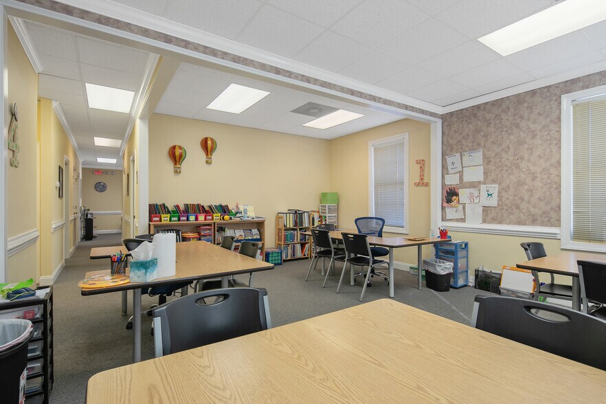 More Photos Of 2915 Raeford Rd, Fayetteville Medical For Lease