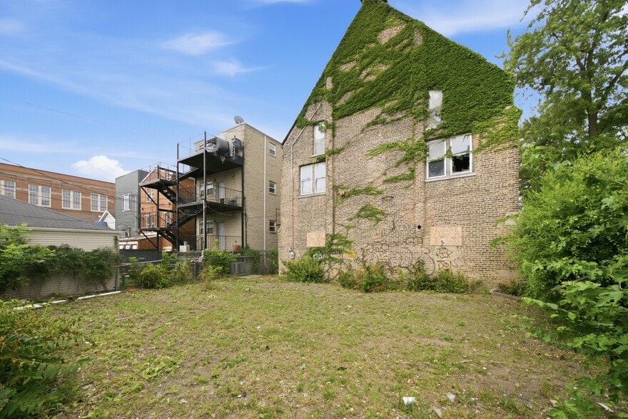 More Photos Of 1457 Talman Ave, Chicago Specialty For Sale