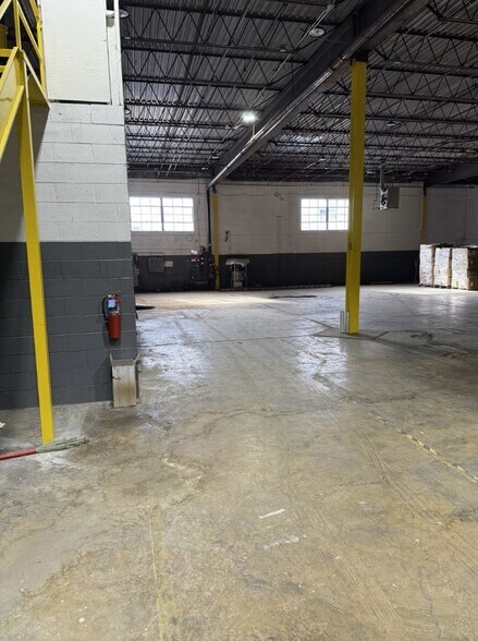 More Photos Of 721 E Lincoln Ave, Rahway Distribution For Sale