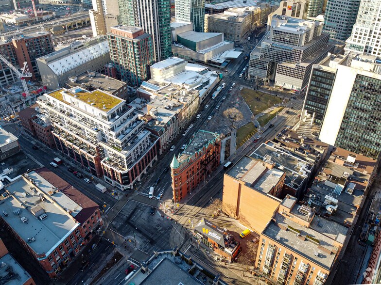 More Photos Of 49 Wellington St E, Toronto Office For Lease