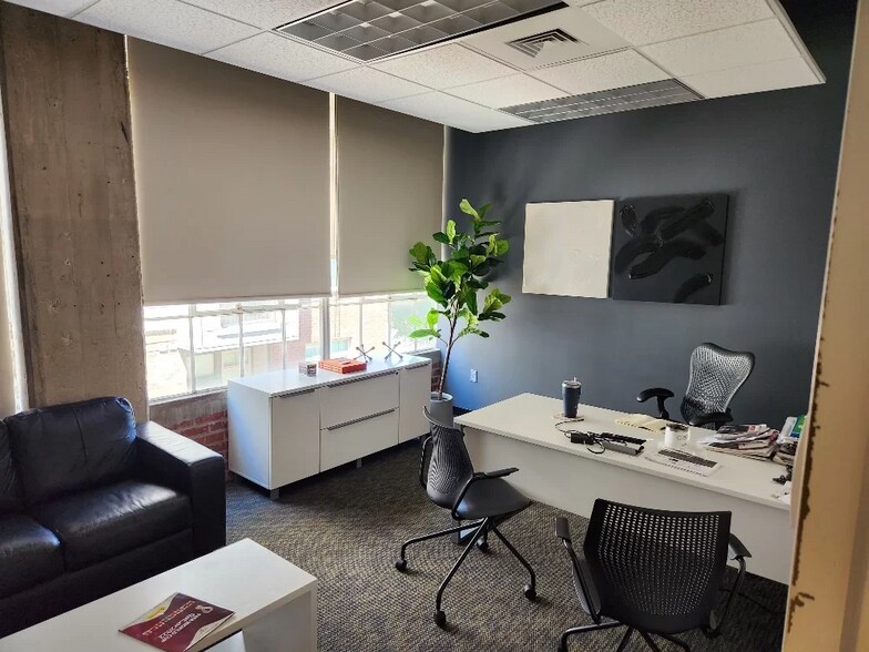 More Photos Of 1307 W Morehead St, Charlotte Office For Sale