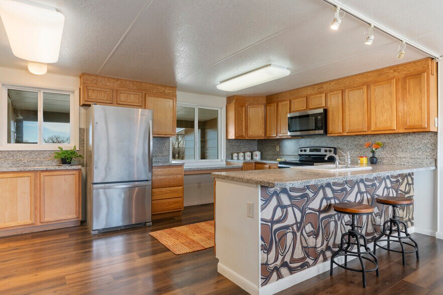 More Photos Of 52 Road 8Uc, Powell Multifamily For Sale