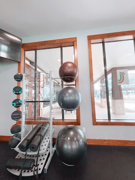 More Photos Of 2888 Nash St, Bryan Apartments For Sale