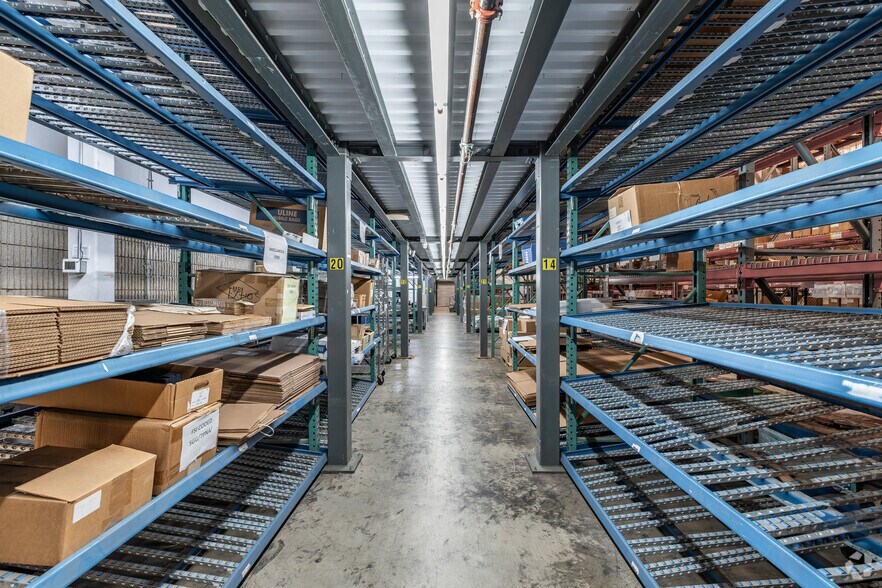 More Photos Of 15 Forest Pky, Shelton Light Manufacturing For Lease