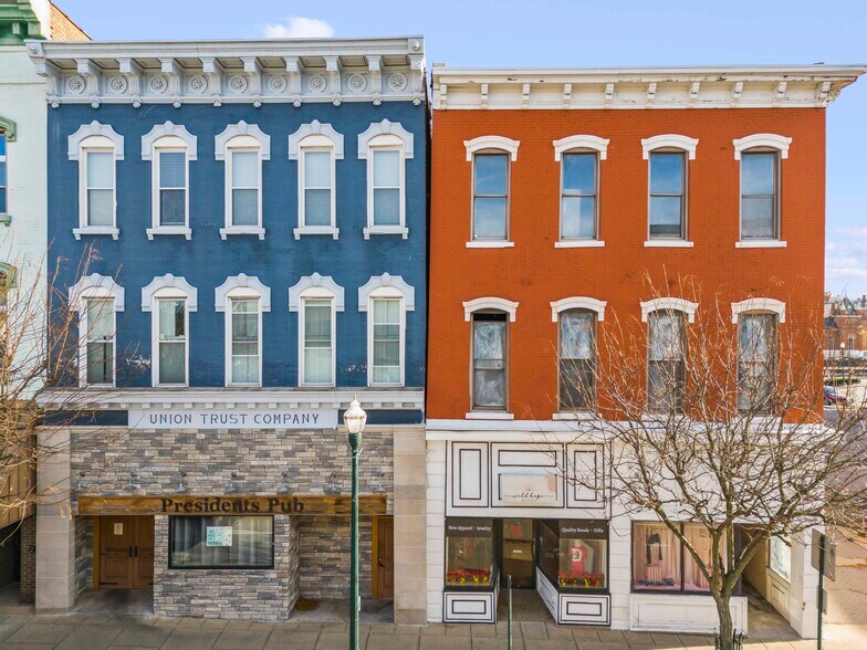 More Photos Of 88 N Main St, Washington Storefront Retail Residential For Sale