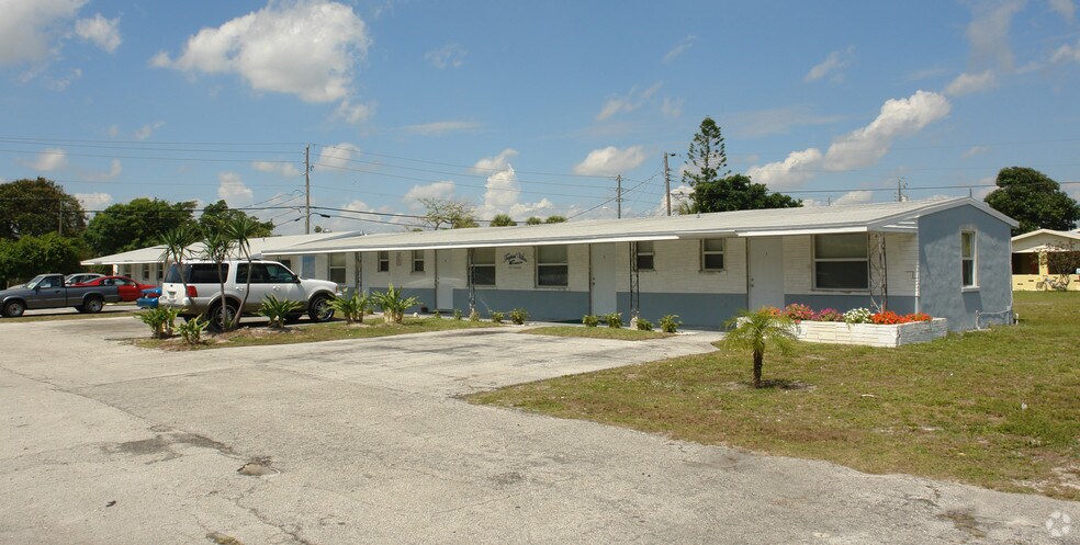 Primary Photo Of 977 Miner Rd, Lantana Apartments For Sale