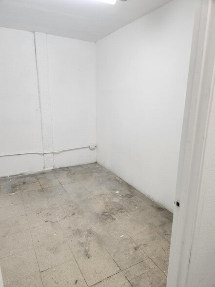 More Photos Of 4222 E Cesar E Chavez Ave, Los Angeles Storefront For Lease