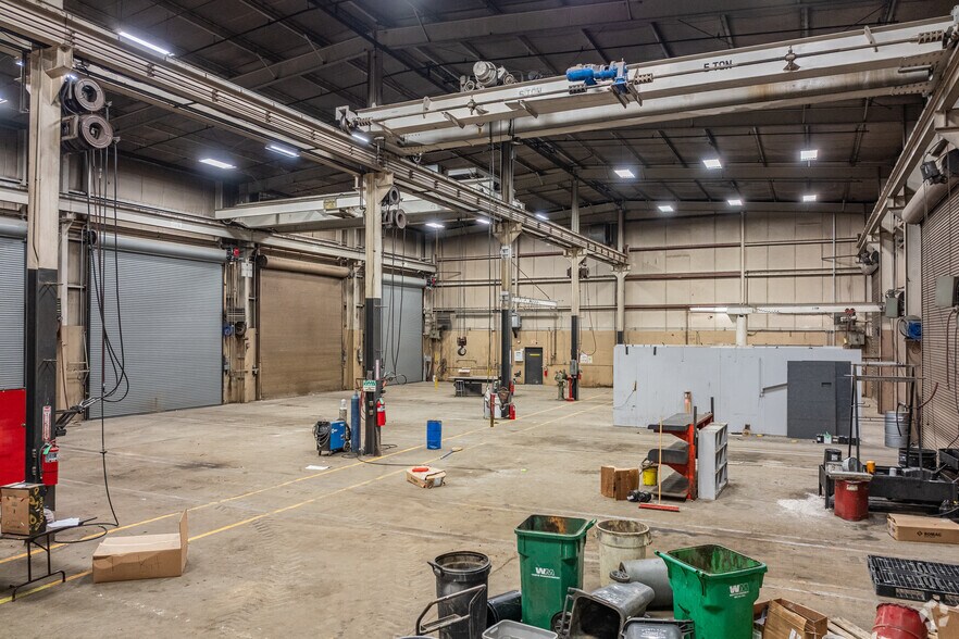 More Photos Of 6455 NE Columbia Blvd, Portland Warehouse For Lease