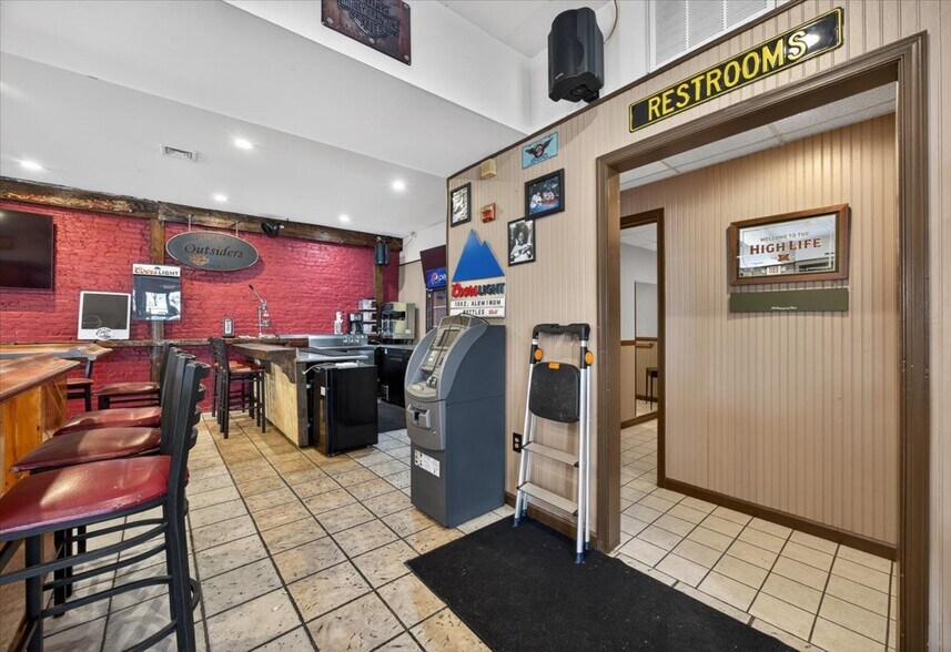 More Photos Of 650-654 S Main St, Wilkes-Barre Bar For Sale