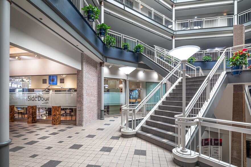 More Photos Of 2036-2098 Broadway St, Boulder Office For Lease