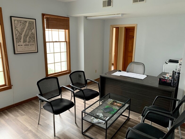 More Photos Of 91 Green St, Huntington Office Residential For Sale