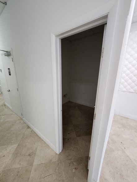 More Photos Of 2400 W Sample Rd, Pompano Beach Storefront Retail Office For Sale