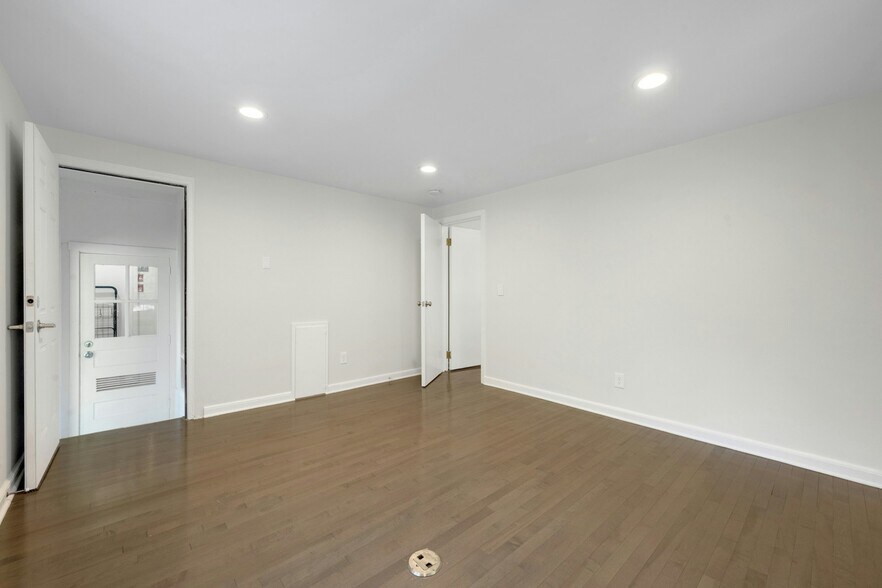 More Photos Of 4 Whitney Street Ext, Westport Office Residential For Sale