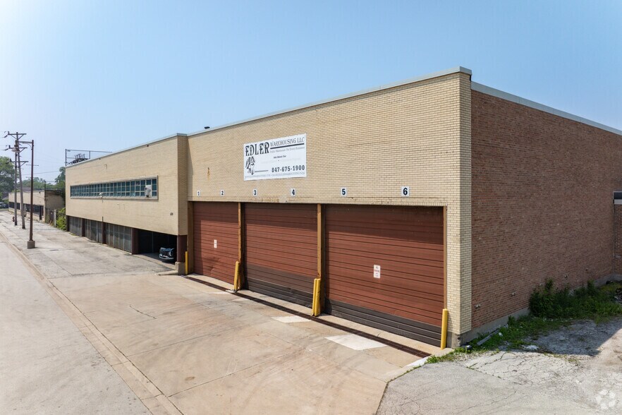 More Photos Of 3600-3690 W Pratt Ave, Lincolnwood Manufacturing For Lease