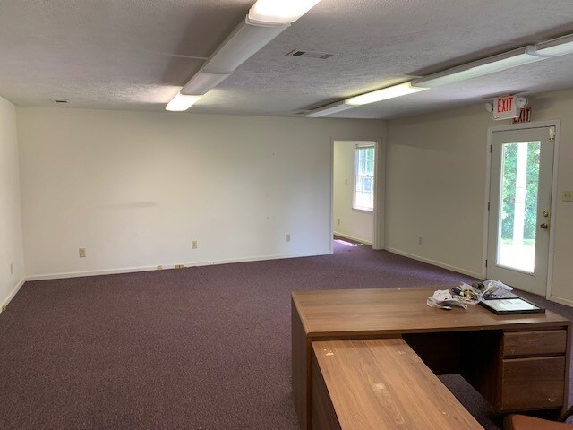 More Photos Of 109 Gordon St, Washington Office For Sale