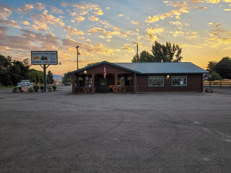 More Photos Of 150 S Railroad St, Midvale Restaurant For Sale