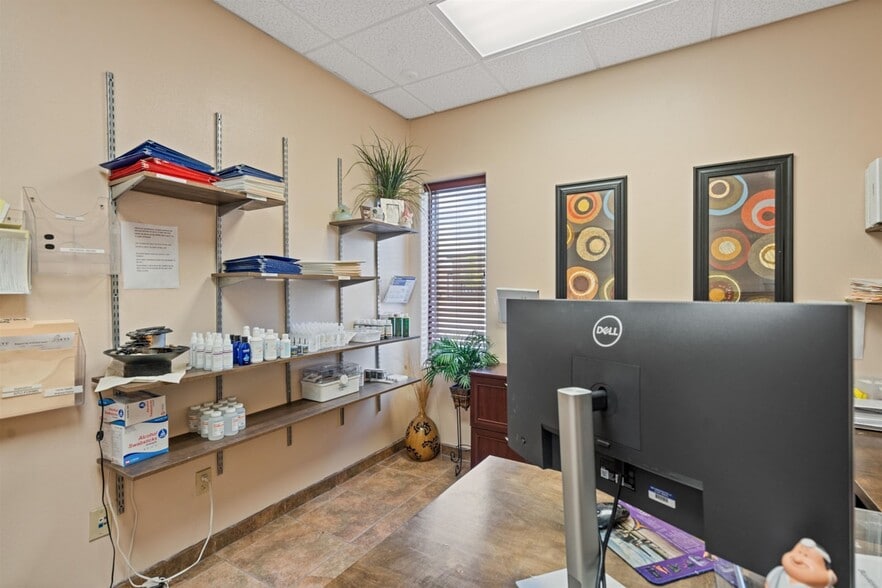 More Photos Of 159 Braddie Dr, Del Rio Light Distribution For Sale