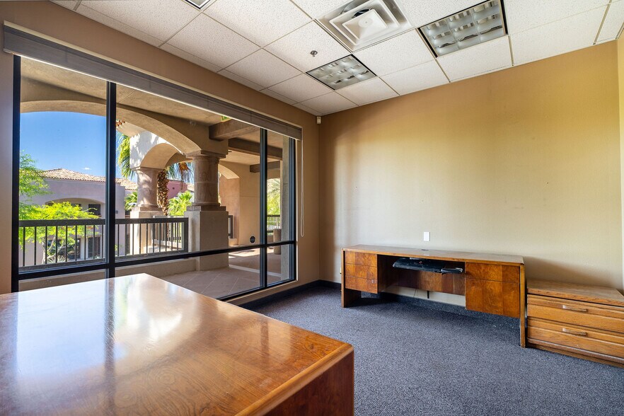 More Photos Of 47050 Washington St, La Quinta Medical For Lease