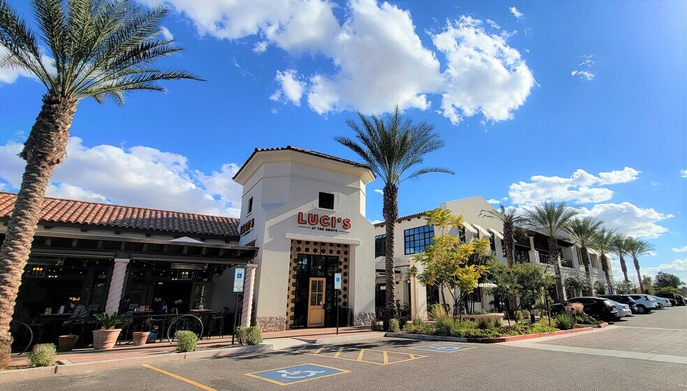 More Photos Of 7300 N Via Paseo Del Sur, Scottsdale Loft Creative Space For Lease