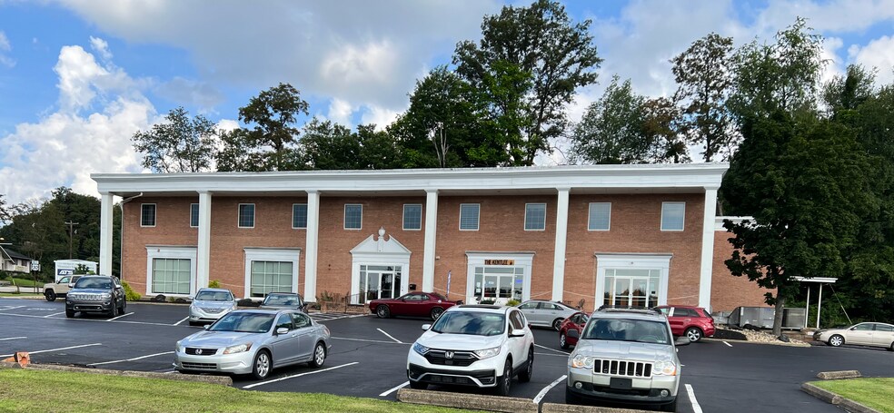 More Photos Of 4764 Us-30 East, Greensburg Loft Creative Space For Lease