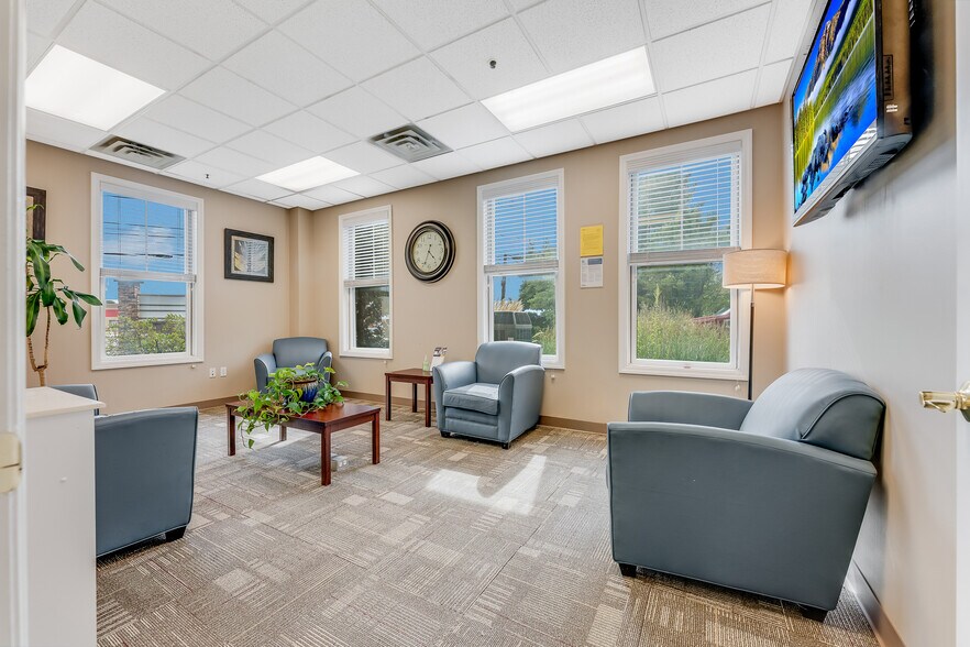 More Photos Of 6-10 Canyon Rd, Morgantown Loft Creative Space For Sale