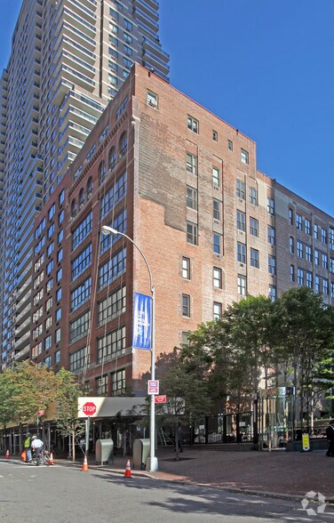 Primary Photo Of 523 E 72nd St, New York Medical For Lease