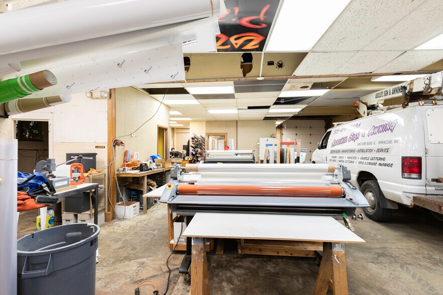 More Photos Of 1628 Erie Blvd E, Syracuse Flex For Sale