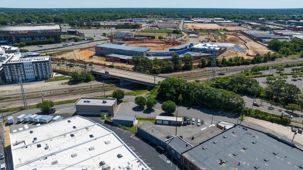 More Photos Of 1726 Altamont Ave, Richmond Warehouse For Lease