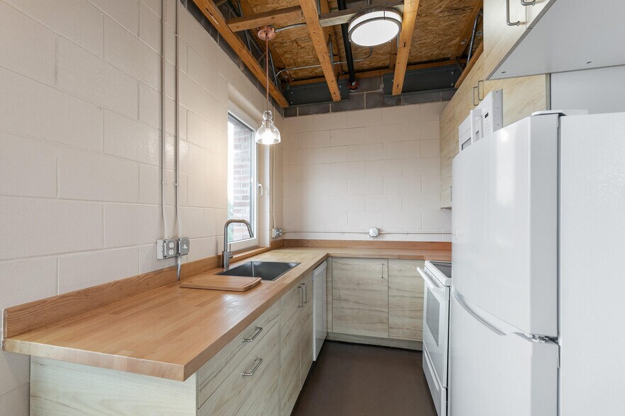 More Photos Of 3800 S Broadway, Englewood Apartments For Lease