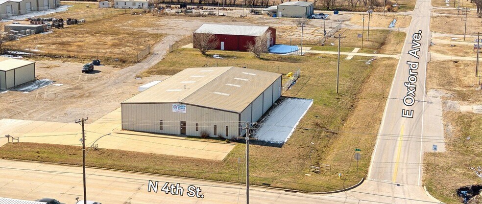 More Photos Of 3030 N 4th St, Enid Warehouse For Sale