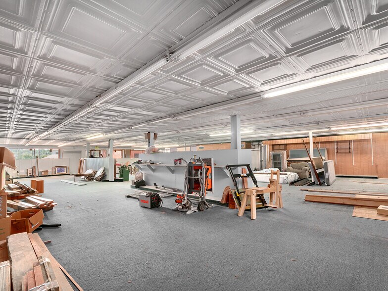 More Photos Of 505 Main St, Canton Storefront Retail Office For Sale
